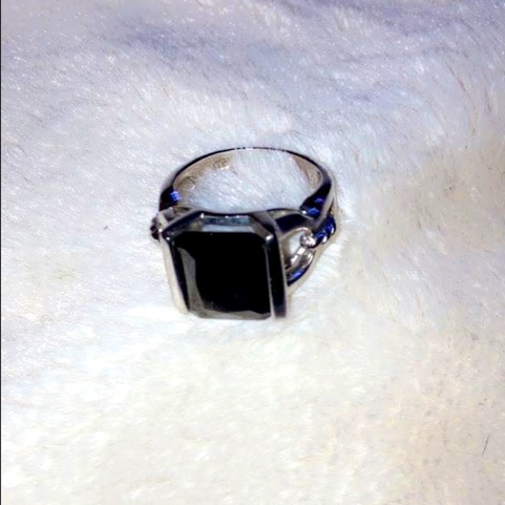 Size 9 Lia Sophia ring